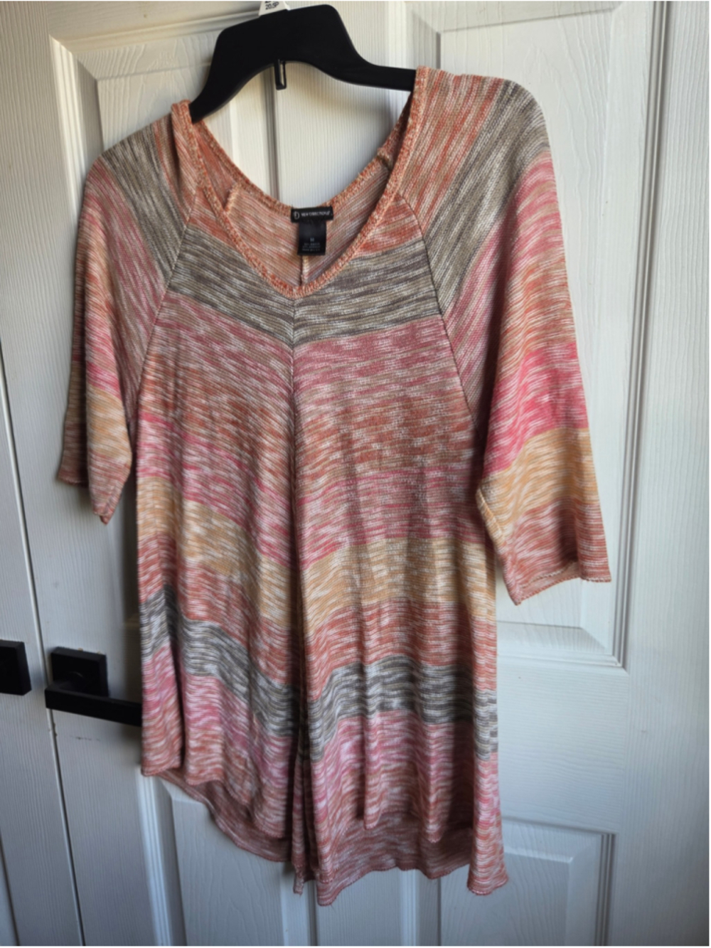 Women's New Directions V-Neck Top Size M Pink Beige Striped Knit